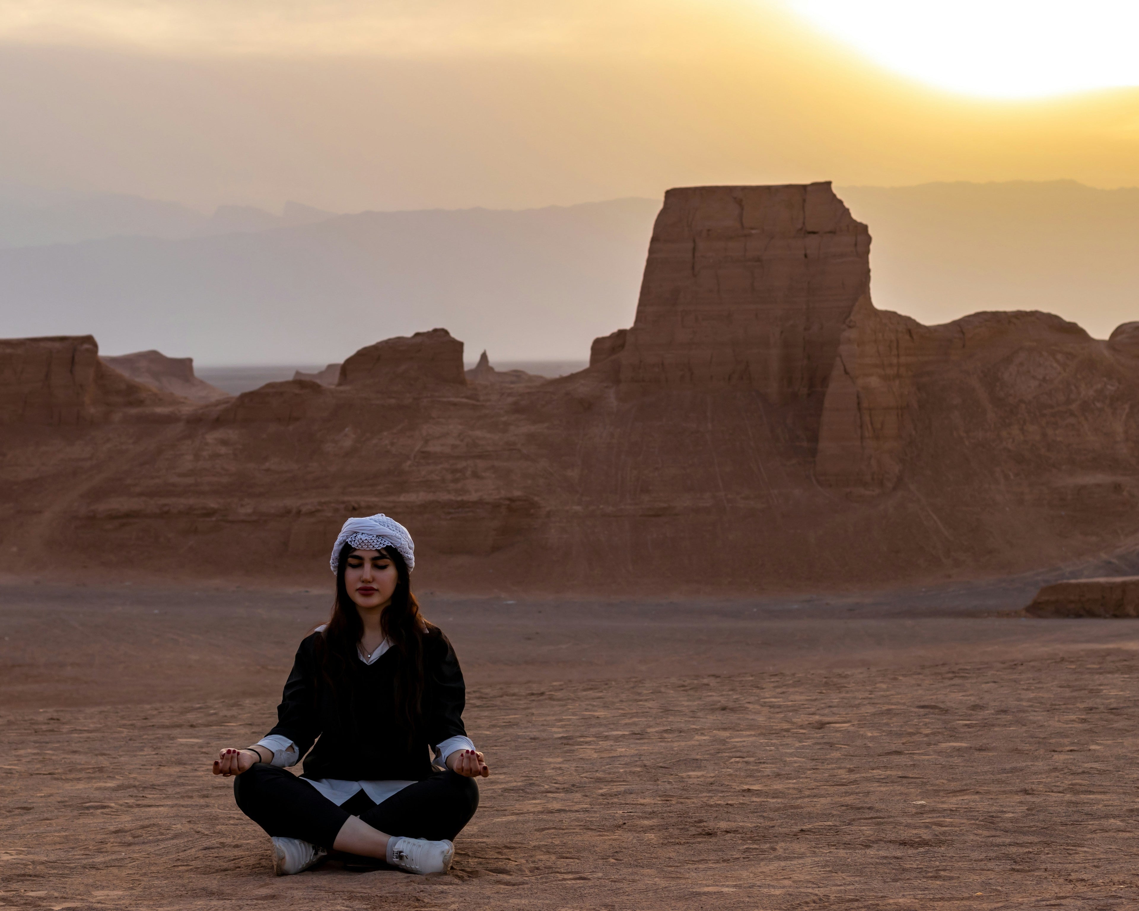 مسارات عملية للسلام النفسي والسكينة الداخلية